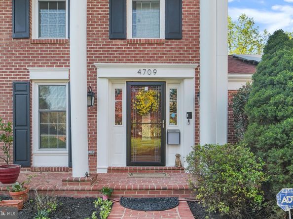 4709 Randolph Court, Annandale VA 22003