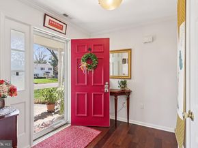 923 Pickering Drive, Yardley PA 19067