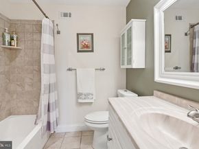 923 Pickering Drive, Yardley PA 19067