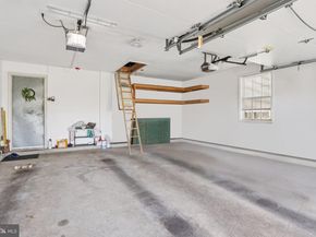 923 Pickering Drive, Yardley PA 19067