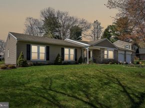 923 Pickering Drive, Yardley PA 19067