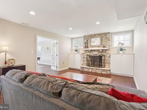 923 Pickering Drive, Yardley PA 19067