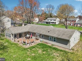 923 Pickering Drive, Yardley PA 19067