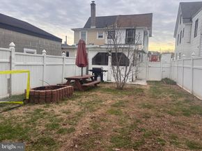 17 Walnut Street, Clifton Heights PA 19018