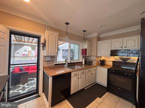 17 Walnut Street, Clifton Heights PA 19018
