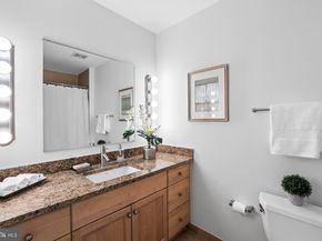 811 4TH Street NW 419, Washington DC 20001
