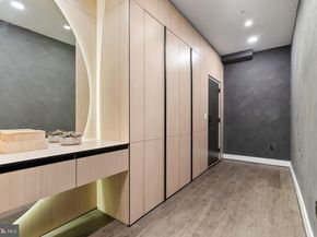 625 Slaters Lane 402, Alexandria VA 22314