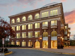 625 Slaters Lane 402, Alexandria VA 22314