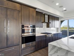 625 Slaters Lane 402, Alexandria VA 22314