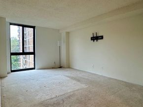 2300 Pimmit Drive 719, Falls Church VA 22043