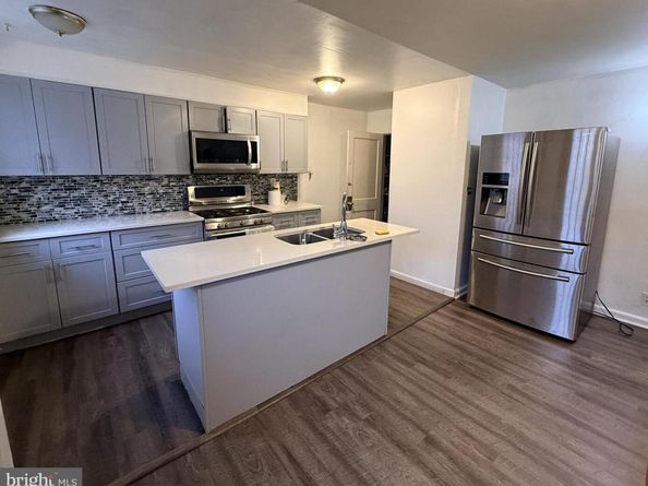 321 Hampden Road, Upper Darby PA 19082