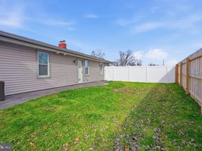 21 Border Rock Road, Levittown PA 19057