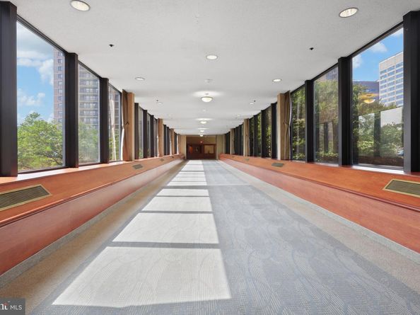 5505 Seminary Road 901N, Falls Church VA 22041