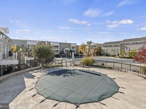 4189 S Four Mile Run Drive S 101, Arlington VA 22204