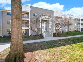 4189 S Four Mile Run Drive S 101, Arlington VA 22204