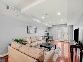 4189 S Four Mile Run Drive S 101, Arlington VA 22204