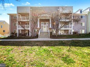 4189 S Four Mile Run Drive S 101, Arlington VA 22204