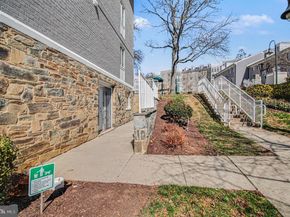 4189 S Four Mile Run Drive S 101, Arlington VA 22204