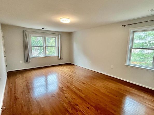 6218 Homespun Lane, Falls Church VA 22044