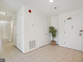 3713 S George Mason Drive T5W, Falls Church VA 22041