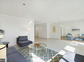 3713 S George Mason Drive T5W, Falls Church VA 22041