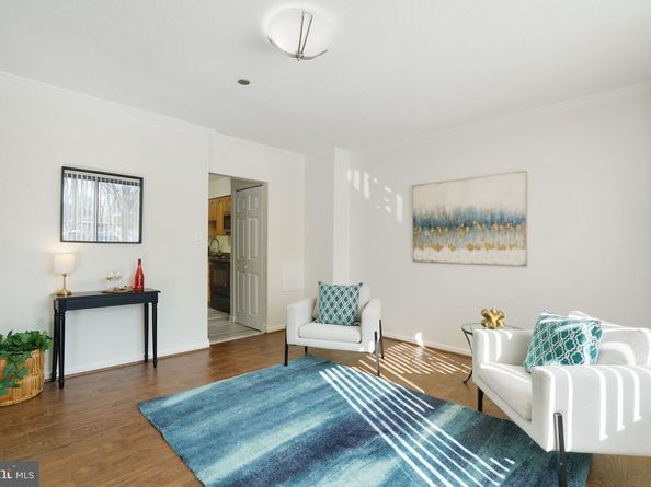 3713 S George Mason Drive T5W, Falls Church VA 22041