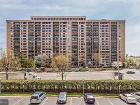 3713 S George Mason Drive T5W, Falls Church VA 22041