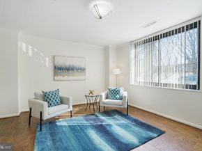 3713 S George Mason Drive T5W, Falls Church VA 22041