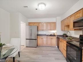 3713 S George Mason Drive T5W, Falls Church VA 22041