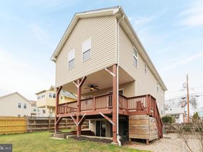 1720 14TH Street S, Arlington VA 22204