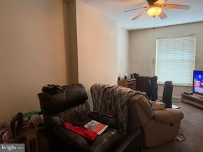 2112 S 3rd Street, Philadelphia PA 19148