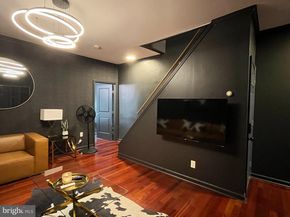 2112 S 3rd Street, Philadelphia PA 19148