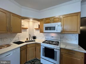 2112 S 3rd Street, Philadelphia PA 19148