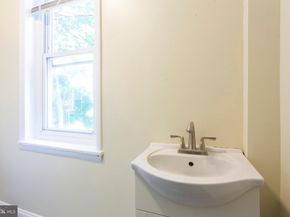 3911 Warren Street, Philadelphia PA 19104