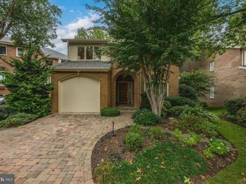 4667 Kenmore Drive NW