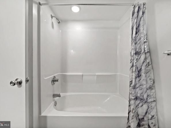 4041 Cresson Street, Philadelphia PA 19127