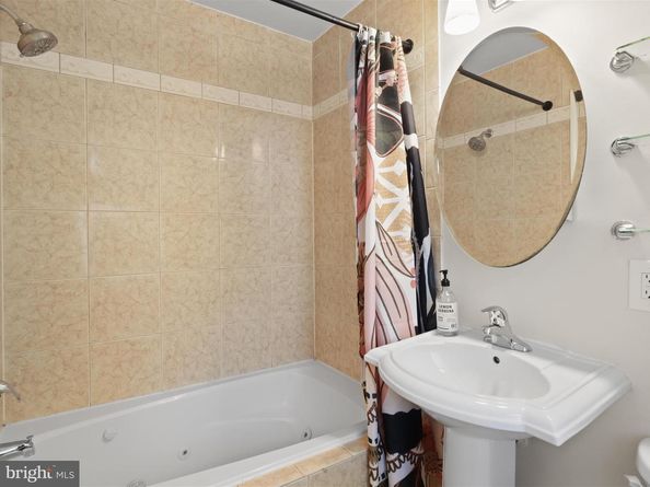 1516 10TH Street NW 102, Washington DC 20001