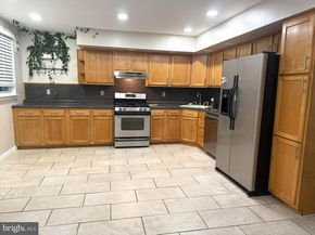 11804 Basile Road, Philadelphia PA 19154