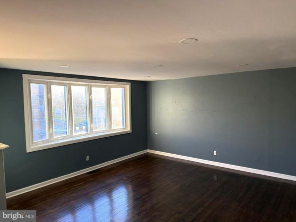 11804 Basile Road, Philadelphia PA 19154