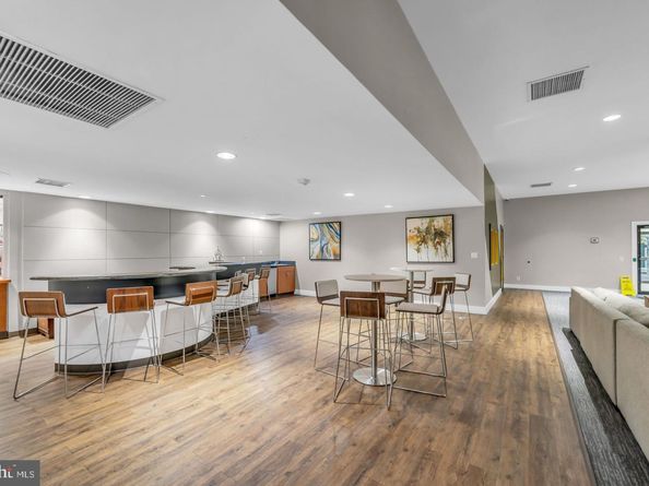 60 S Van Dorn Street 314, Alexandria VA 22304