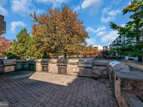 60 S Van Dorn Street 314, Alexandria VA 22304