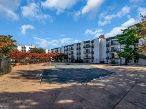 60 S Van Dorn Street 314, Alexandria VA 22304