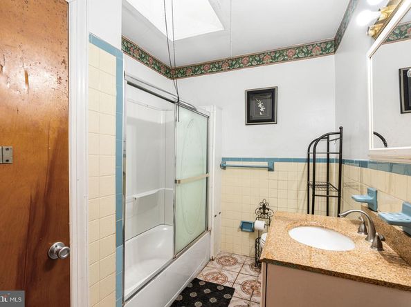 232 W Fisher Avenue, Philadelphia PA 19120