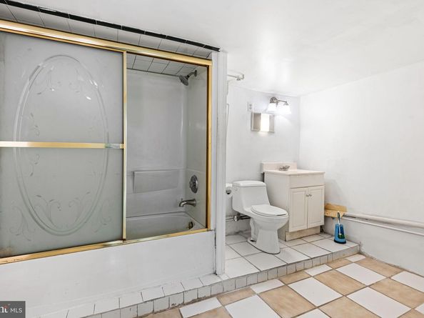 232 W Fisher Avenue, Philadelphia PA 19120