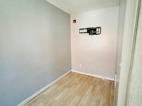 240 W Glenwood Avenue, Philadelphia PA 19140