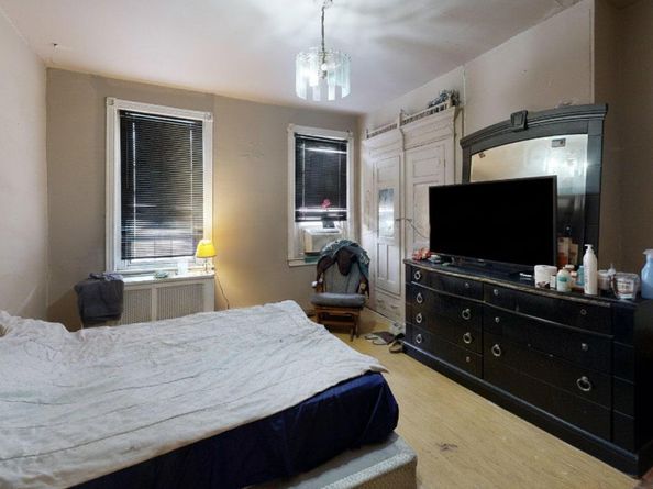 2025 W Hagert Street, Philadelphia PA 19132