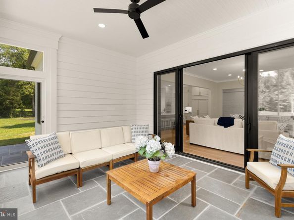 10700 Alloway Drive, Potomac MD 20854