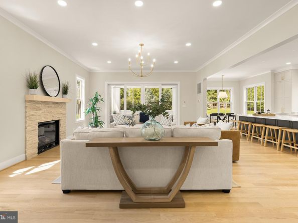 10700 Alloway Drive, Potomac MD 20854