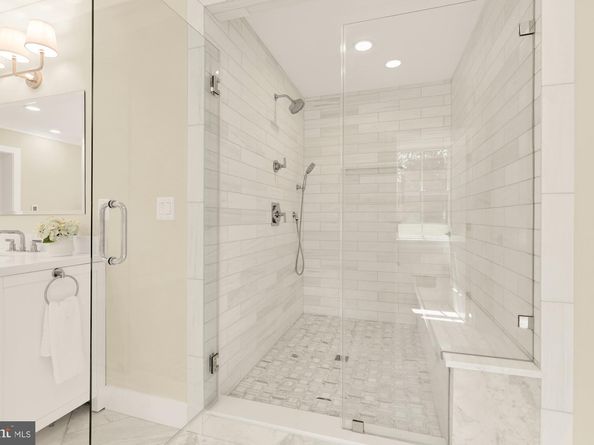 10700 Alloway Drive, Potomac MD 20854