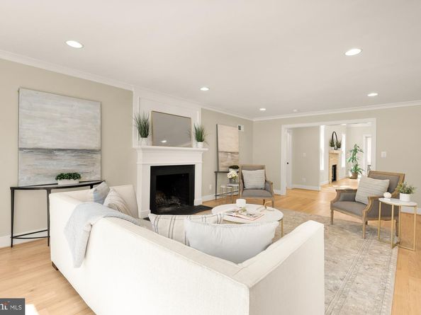 10700 Alloway Drive, Potomac MD 20854